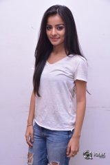 Mahima Makwana Interview About Venakatapuram Movie